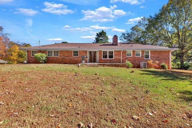 101 Lakeview Drive, Seneca, SC 29672