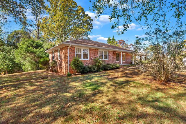 101 Lakeview Drive, Seneca, SC 29672