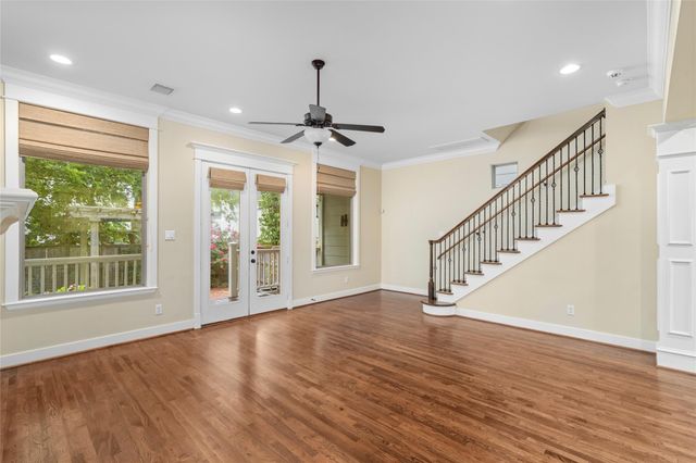 412 W 25th Street, Houston, TX 77008