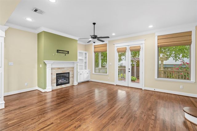412 W 25th Street, Houston, TX 77008