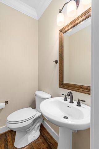 412 W 25th Street, Houston, TX 77008