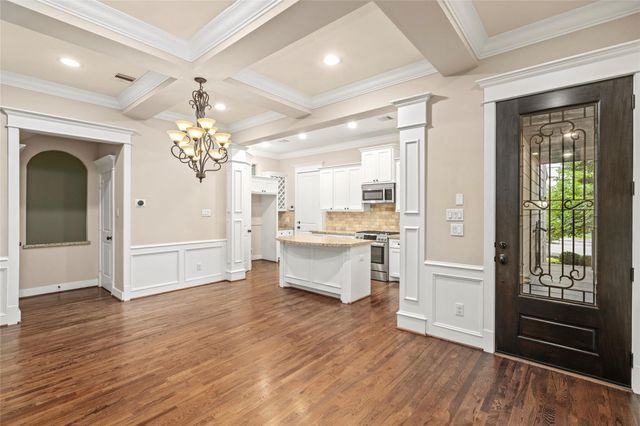 412 W 25th Street, Houston, TX 77008