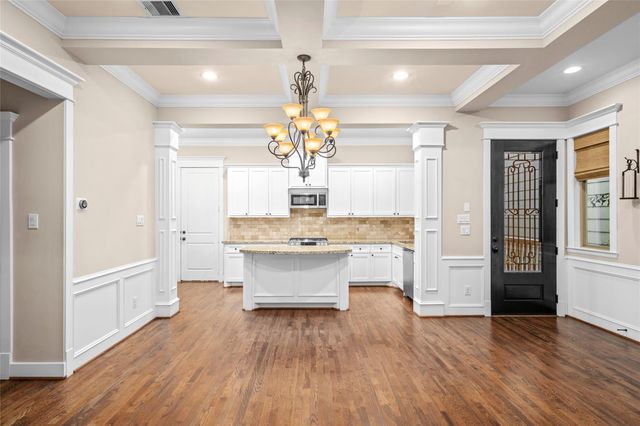 412 W 25th Street, Houston, TX 77008