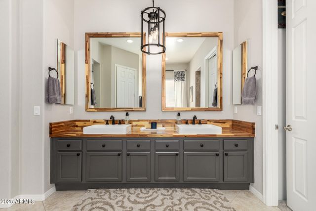 2030 W WHISPER ROCK Trail, Phoenix, AZ 85085