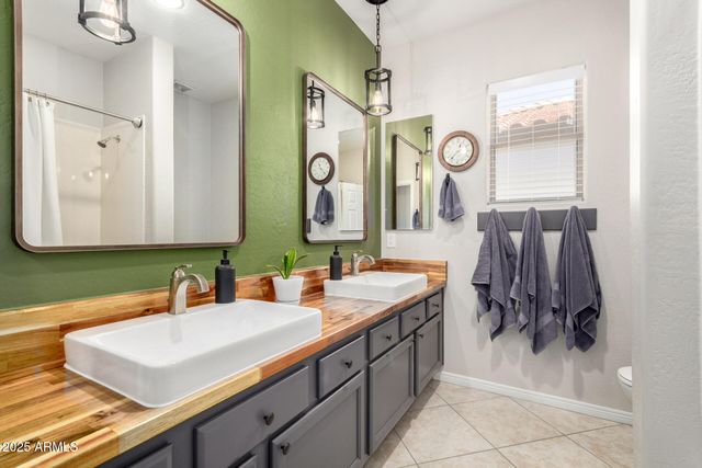 2030 W WHISPER ROCK Trail, Phoenix, AZ 85085