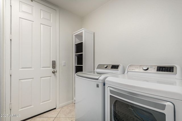 2030 W WHISPER ROCK Trail, Phoenix, AZ 85085