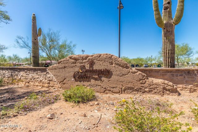 2030 W WHISPER ROCK Trail, Phoenix, AZ 85085