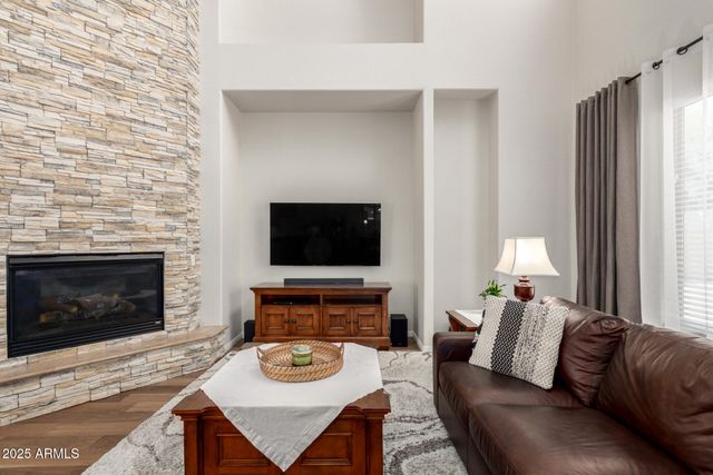 2030 W WHISPER ROCK Trail, Phoenix, AZ 85085