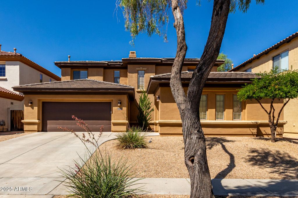 2030 W WHISPER ROCK Trail, Phoenix, AZ 85085