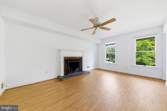 20104 WESTERLY AVE, Poolesville, MD 20837