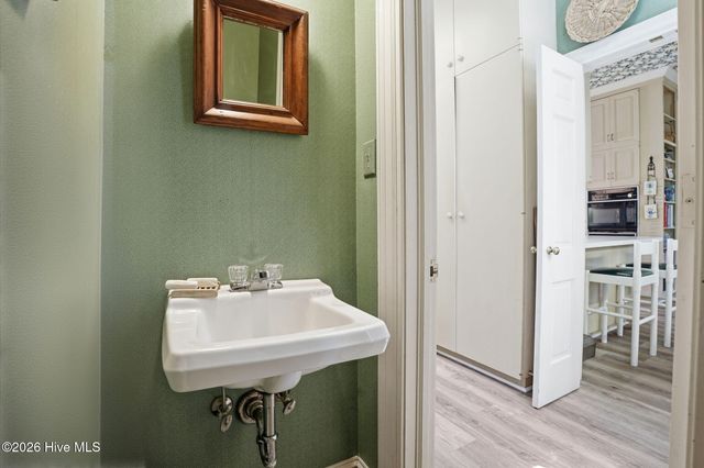 1012 Salem Street NW, Wilson, NC 27893