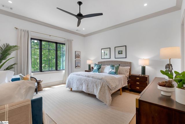 189 Crowne Hill Way, Marietta, SC 29661