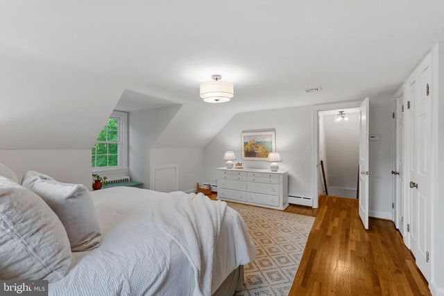 2828 CLEAVE DR, Falls Church, VA 22042