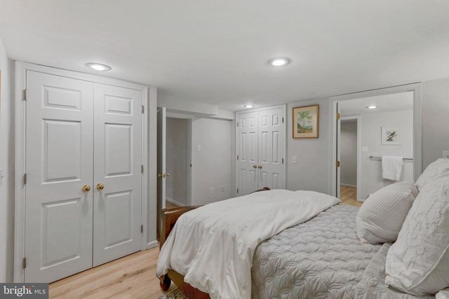 2828 CLEAVE DR, Falls Church, VA 22042
