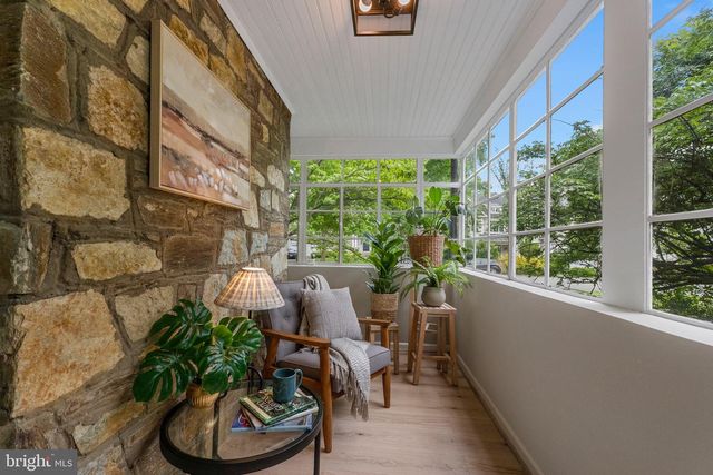 2828 CLEAVE DR, Falls Church, VA 22042