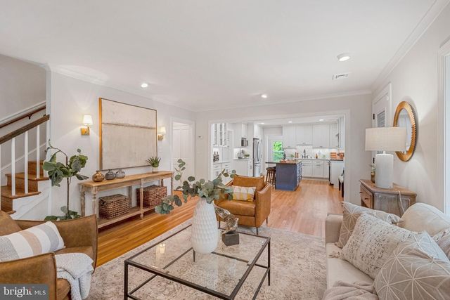2828 CLEAVE DR, Falls Church, VA 22042