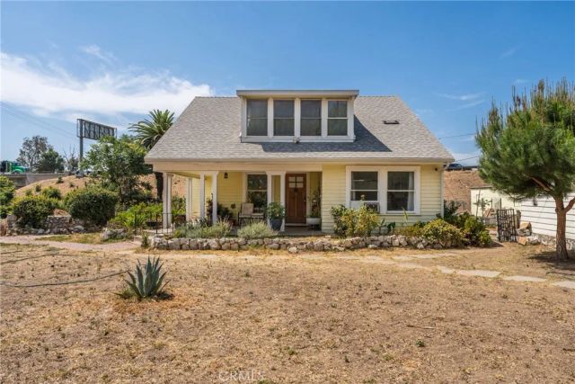 2950 N Golden Avenue, San Bernardino, CA 92404