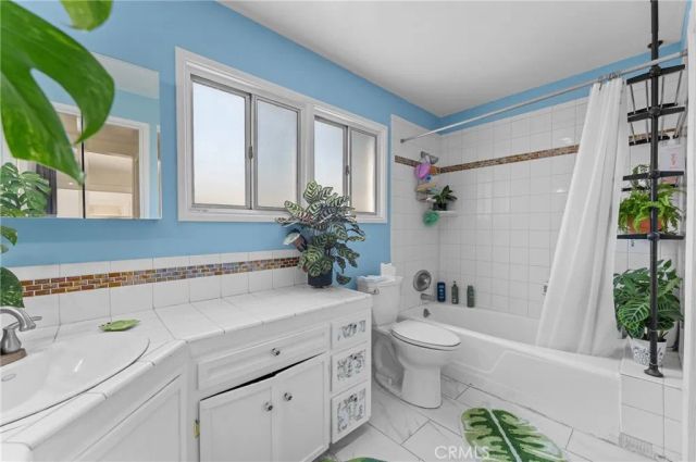 2950 N Golden Avenue, San Bernardino, CA 92404