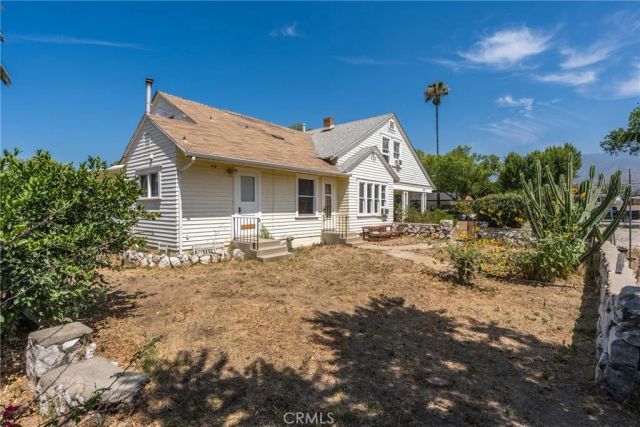2950 N Golden Avenue, San Bernardino, CA 92404