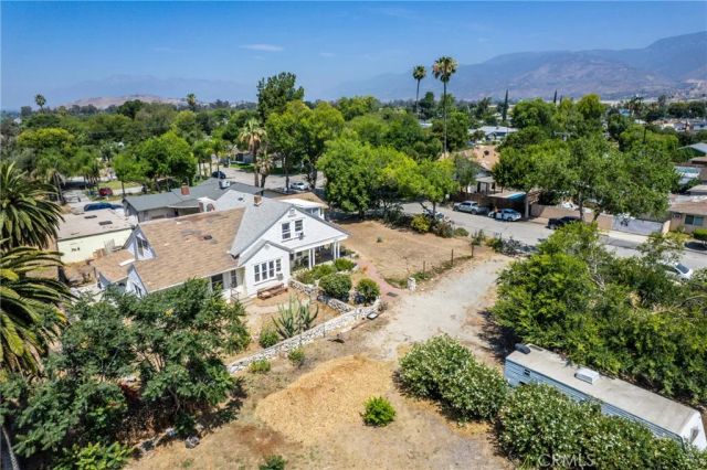 2950 N Golden Avenue, San Bernardino, CA 92404