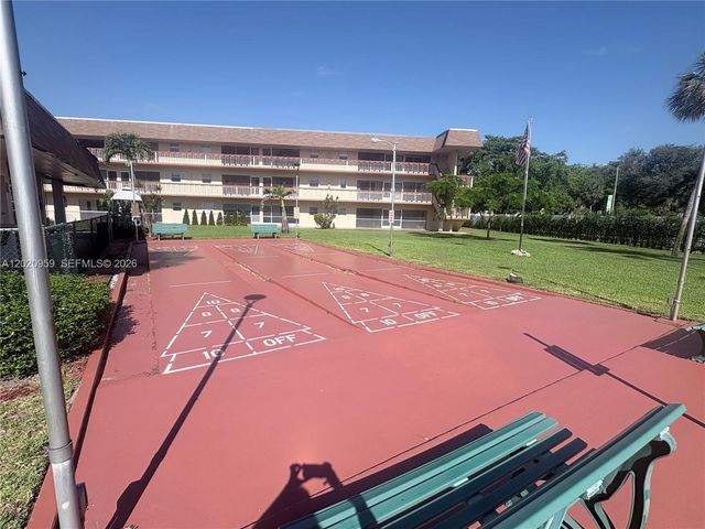 5300 Washington St R101, Hollywood, FL 33021