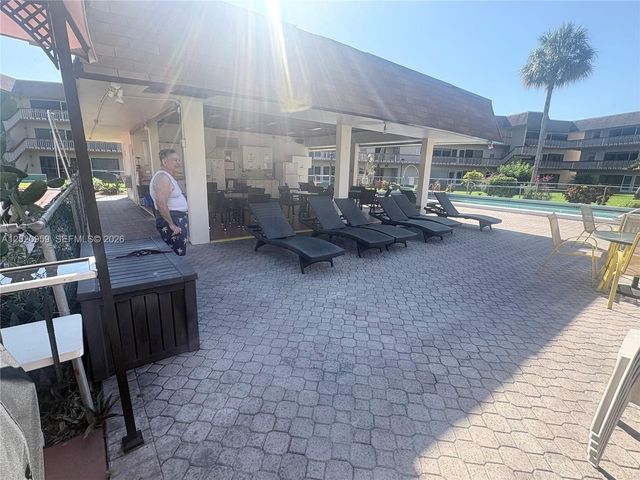 5300 Washington St R101, Hollywood, FL 33021