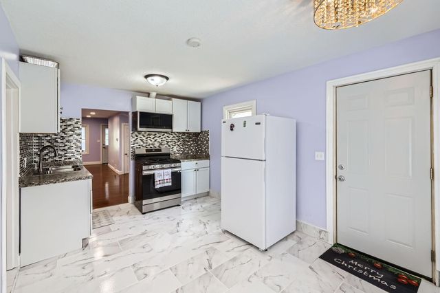 646 Van Buren Avenue, Saint Paul, MN 55104