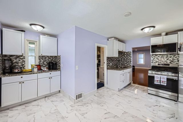 646 Van Buren Avenue, Saint Paul, MN 55104