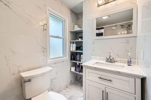 646 Van Buren Avenue, Saint Paul, MN 55104