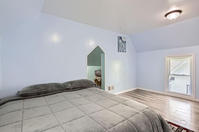 646 Van Buren Avenue, Saint Paul, MN 55104