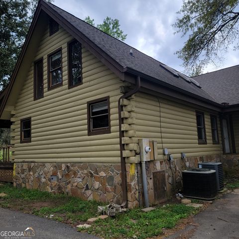 24 Alexander Road, Grantville, GA 30220