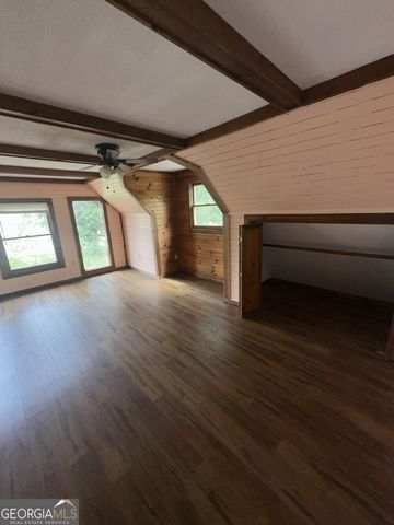 24 Alexander Road, Grantville, GA 30220