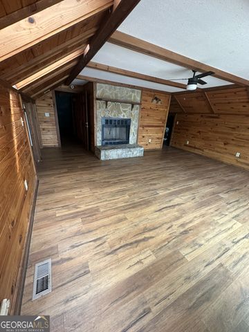 24 Alexander Road, Grantville, GA 30220