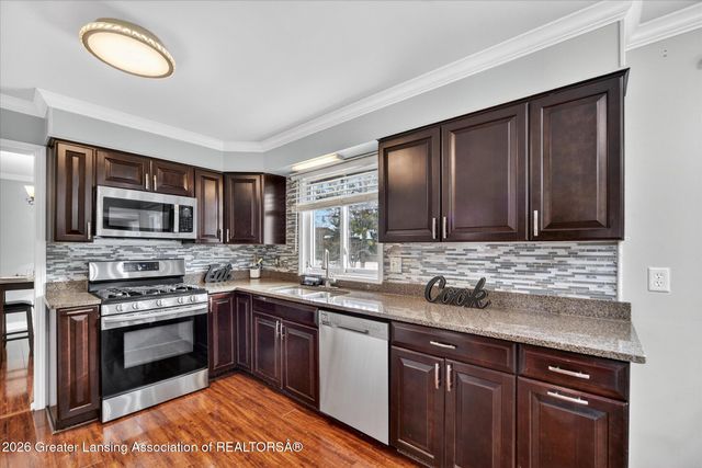 1955 Bloomfield Drive, Okemos, MI 48864