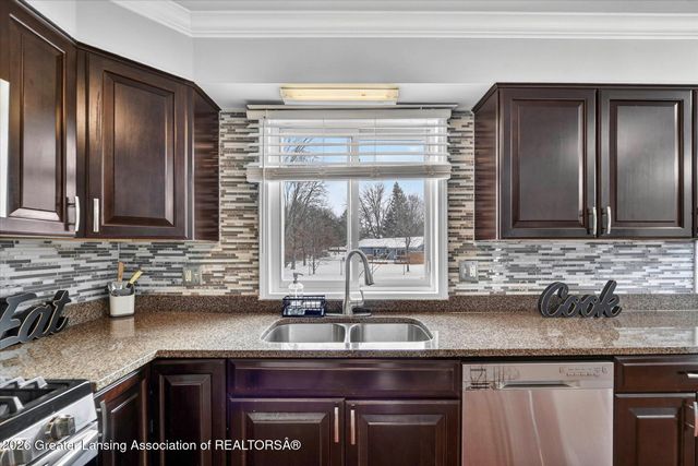 1955 Bloomfield Drive, Okemos, MI 48864