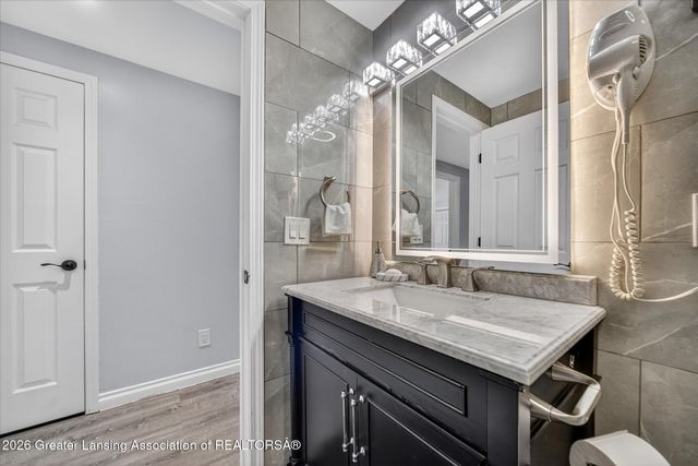 1955 Bloomfield Drive, Okemos, MI 48864