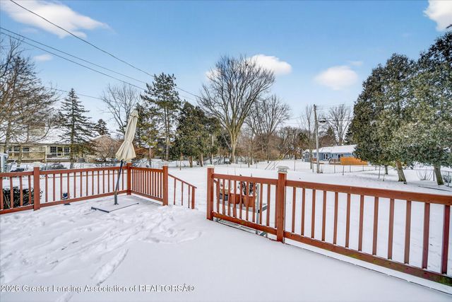 1955 Bloomfield Drive, Okemos, MI 48864