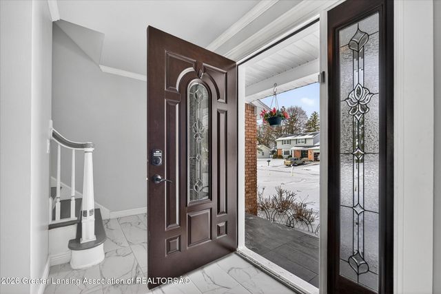 1955 Bloomfield Drive, Okemos, MI 48864