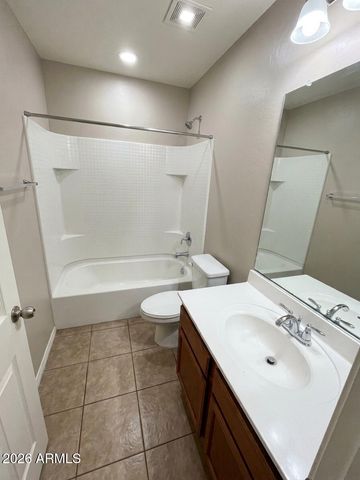 7123 N 72ND Drive, Glendale, AZ 85303