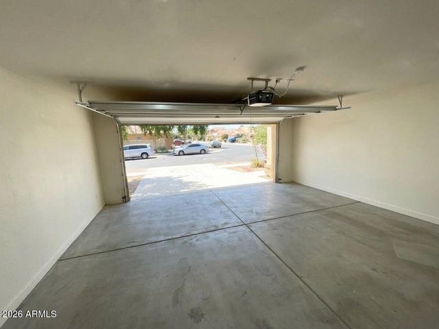 7123 N 72ND Drive, Glendale, AZ 85303