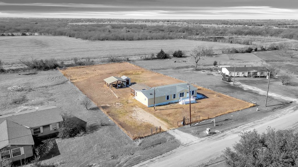 3909 Adriels Lane, Venus, TX 76084