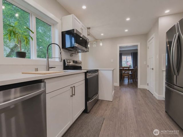 1506 Bloomington Avenue, Bremerton, WA 98312
