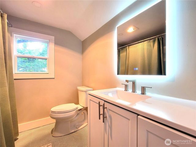 1506 Bloomington Avenue, Bremerton, WA 98312