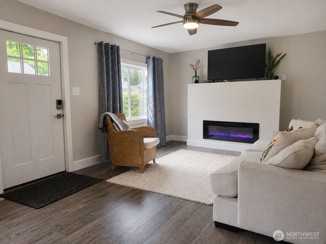 1506 Bloomington Avenue, Bremerton, WA 98312