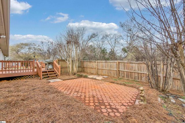 437 Cresthaven Drive, Boiling Springs, SC 29316