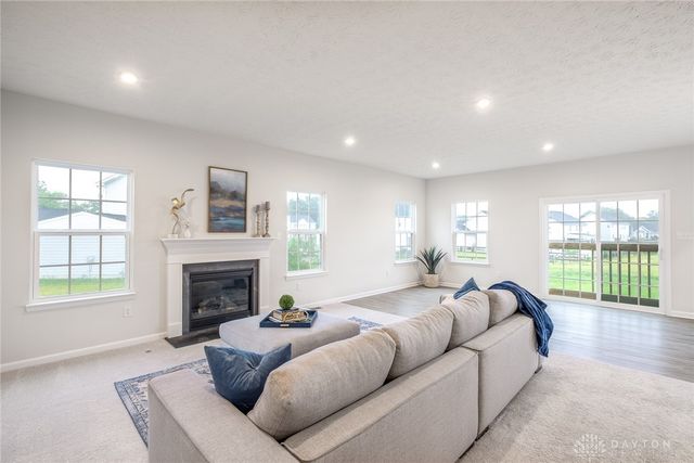 3729 Oak Creek Drive, Sugarcreek Twp, OH 45440