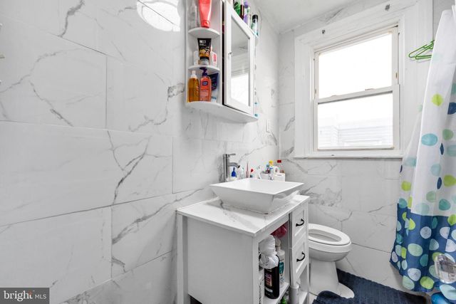 7517 PARKVIEW RD, Upper Darby, PA 19082