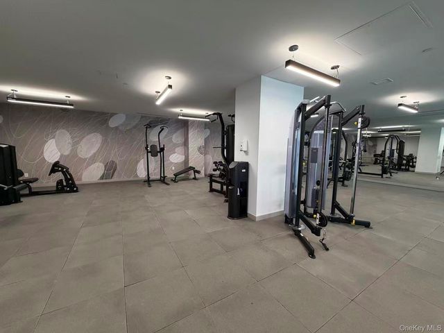 131-02B 40th Road 7R, Flushing, NY 11354