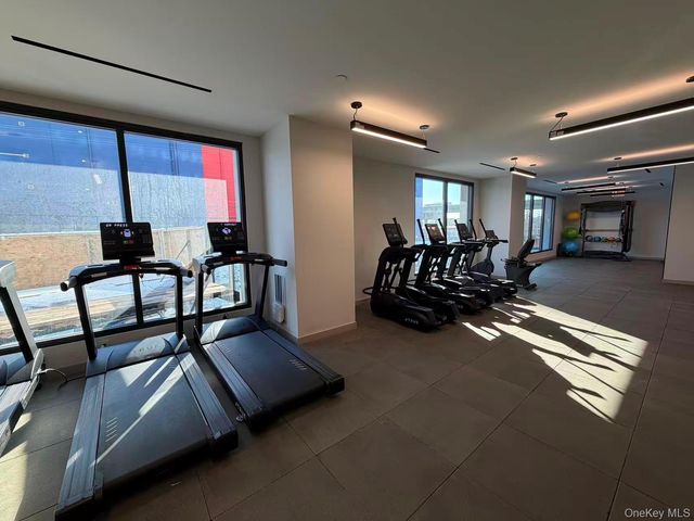 131-02B 40th Road 7R, Flushing, NY 11354