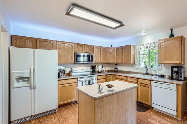 3603 Bobcat Lane, Pueblo, CO 81005